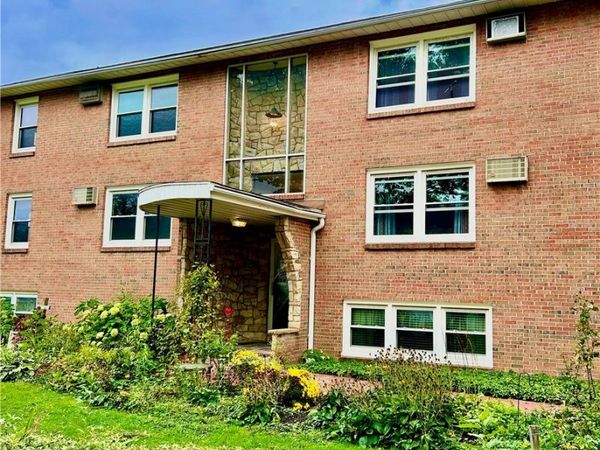 6321 W Quaker Street , Unit 9, Orchard Park, NY 14127