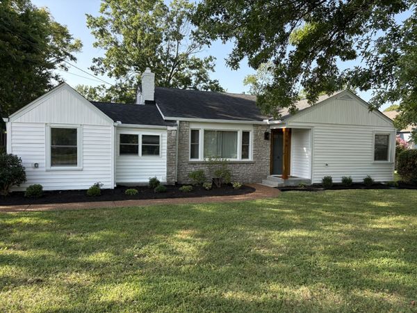 506 W Sunset Dr , Lebanon, TN 37087