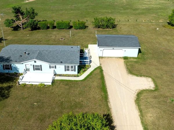 2924 Gilmore Road S, Mt Pleasant, MI 48858