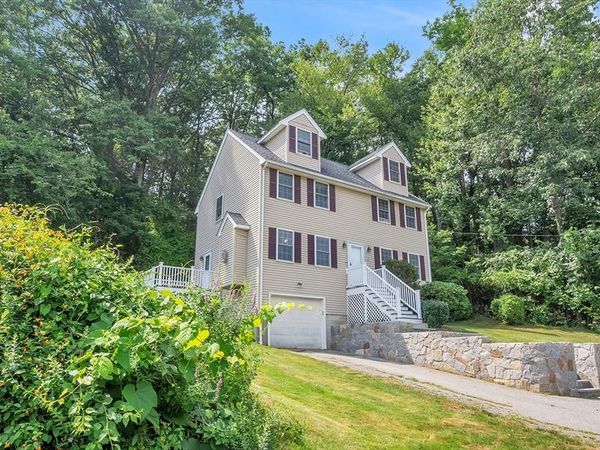117 Bradley Ave, Haverhill, MA 01832