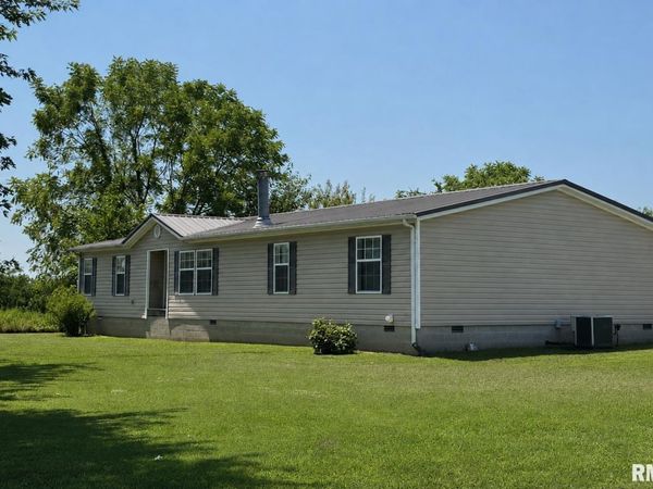 1075 WOLF CREEK Road, Goreville, IL 62939