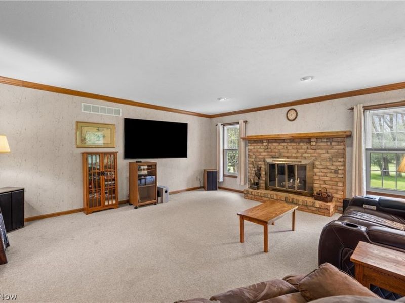 8572 Lake In The Woods Trail, Chagrin Falls, OH 44023 Photo 14