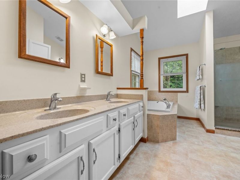 8572 Lake In The Woods Trail, Chagrin Falls, OH 44023 Photo 22