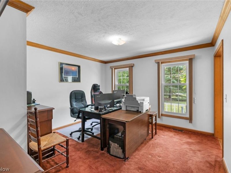 8572 Lake In The Woods Trail, Chagrin Falls, OH 44023 Photo 5