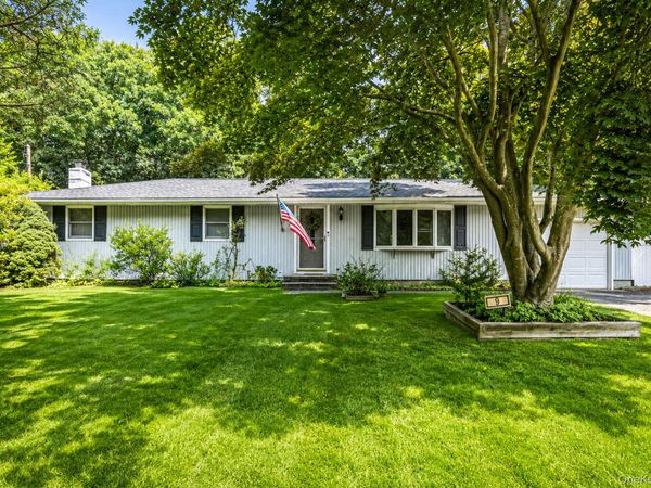 9 Foxcroft Lane , Patchogue, NY 11772