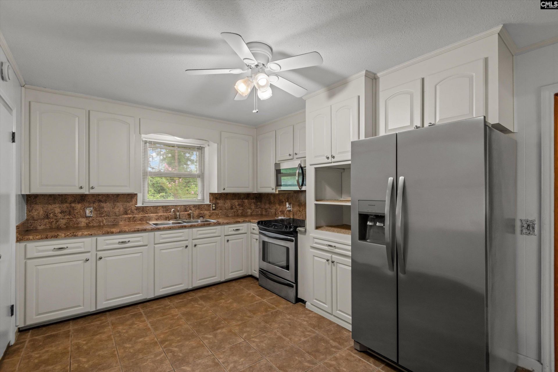 38 Delane Drive  Photo 9