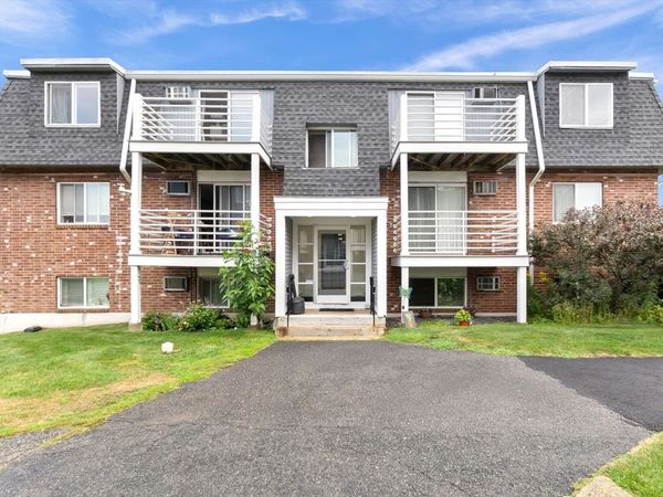 145 Essex Avenue, Unit 405, Gloucester, MA 01930