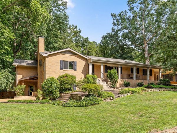 1910 Mcdade Lane , Chattanooga, TN 37405