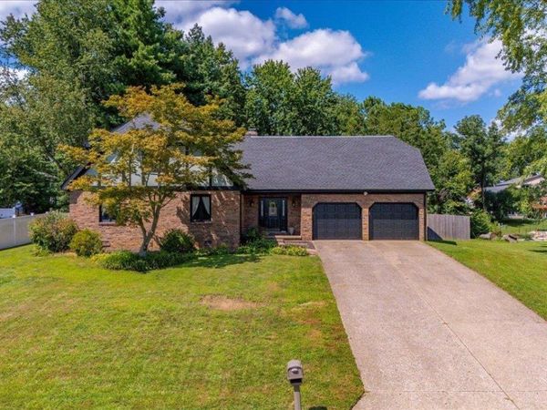 5588 Sherwood Court, Newburgh, IN 47630
