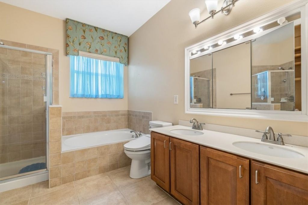 1845 Pointe West Way, Vero Beach, FL 32966 Photo