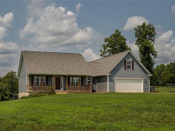 1140 Henry Cranfill Road , Yadkinville, NC 27055