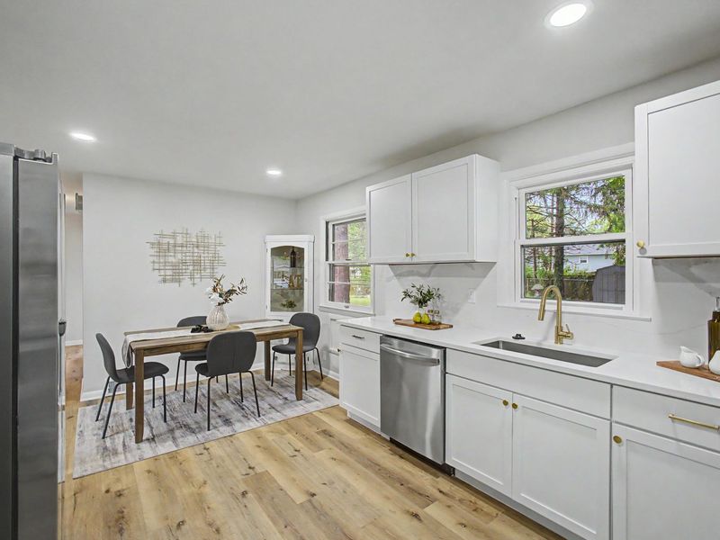 674 Karen Parkway , Newark, OH 43055 Photo 7