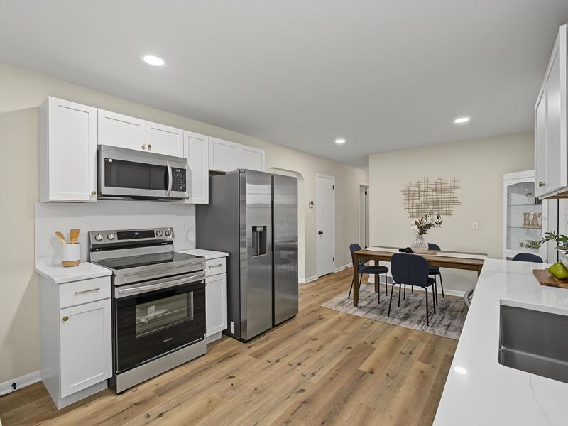 674 Karen Parkway , Newark, OH 43055 Photo 8