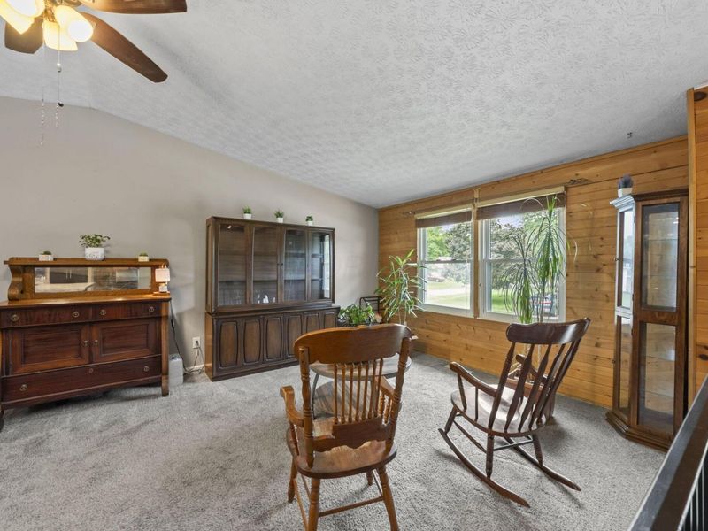 215 Greenlake Street, Galloway, OH 43119 Photo 7