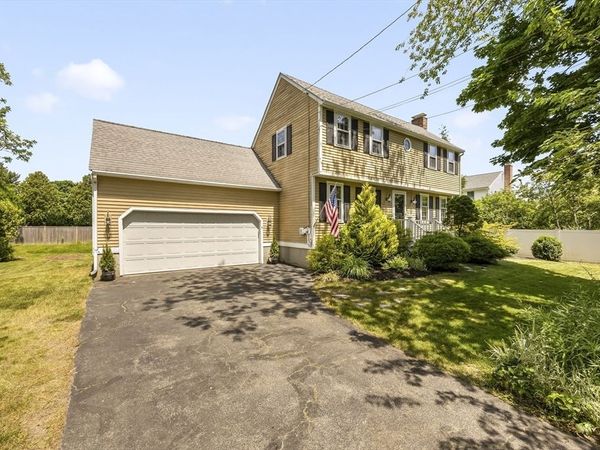 4 Ocean Ave, Newburyport, MA 01950