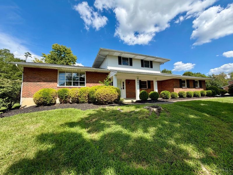 6862 Windwood Drive, West Chester, OH 45241 Photo 2