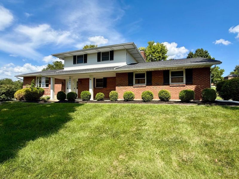 6862 Windwood Drive, West Chester, OH 45241 Photo 3