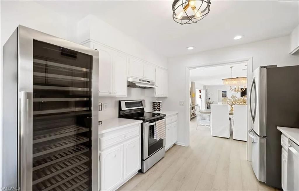2728 Crayton Rd, Naples, FL 34103 Photo
