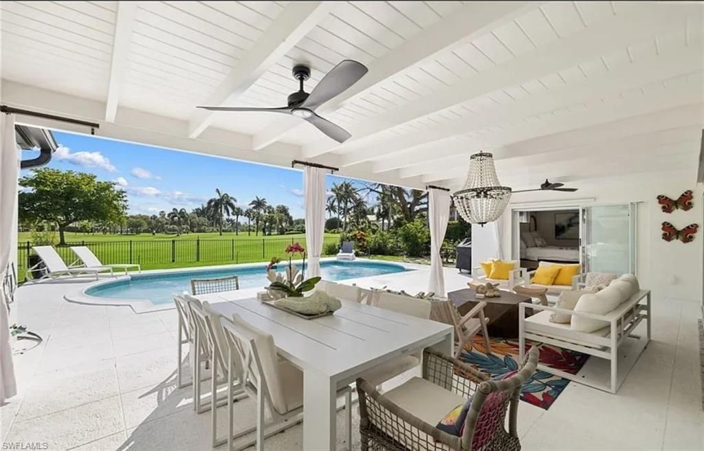 2728 Crayton Rd, Naples, FL 34103 Photo