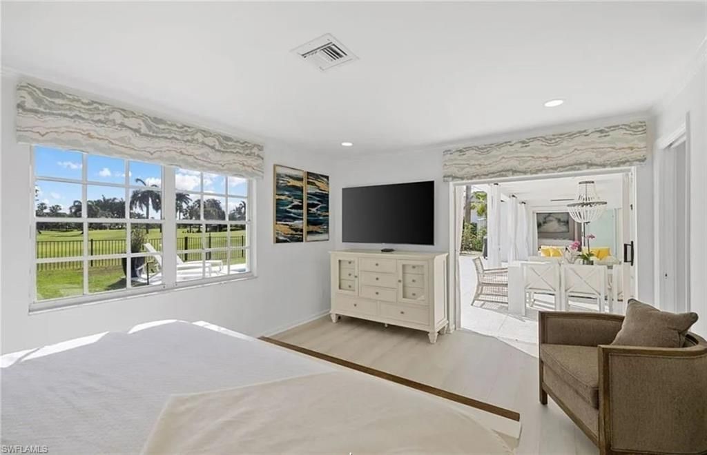 2728 Crayton Rd, Naples, FL 34103 Photo
