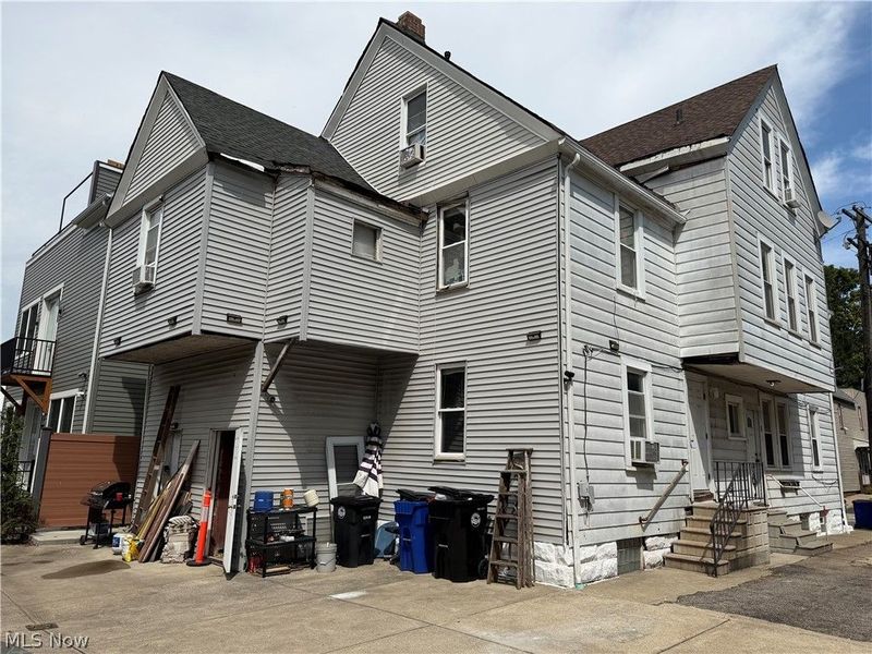1946 E 124th Place , Cleveland, OH 44106 Photo 2
