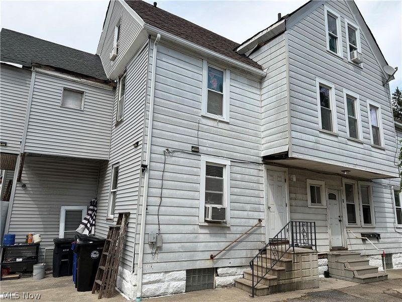 1946 E 124th Place , Cleveland, OH 44106 Photo 3