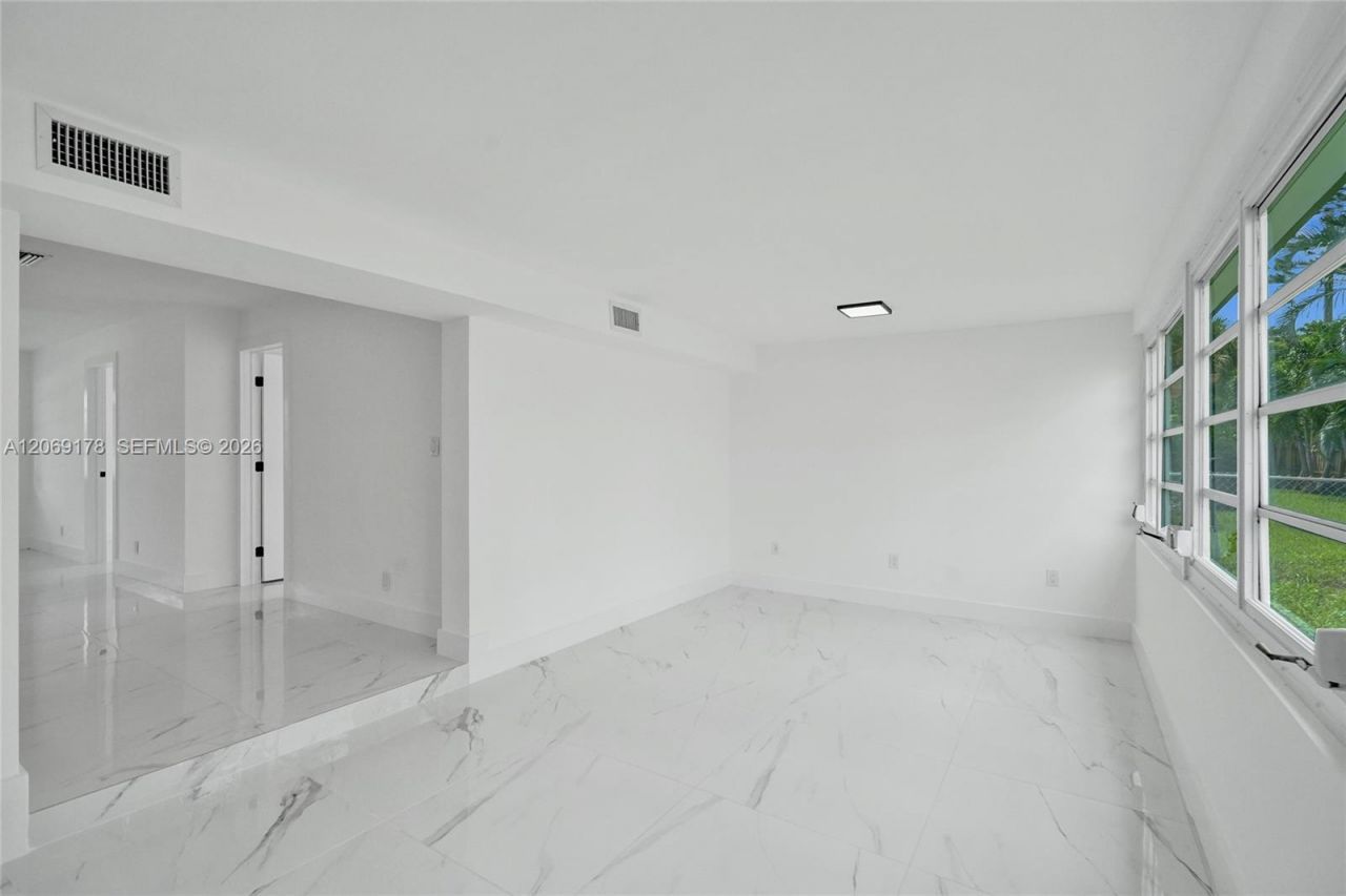 1220 NE 8th St, Pompano Beach, FL 33060 Photo