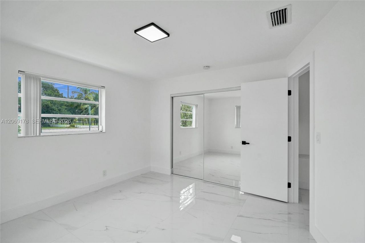 1220 NE 8th St, Pompano Beach, FL 33060 Photo