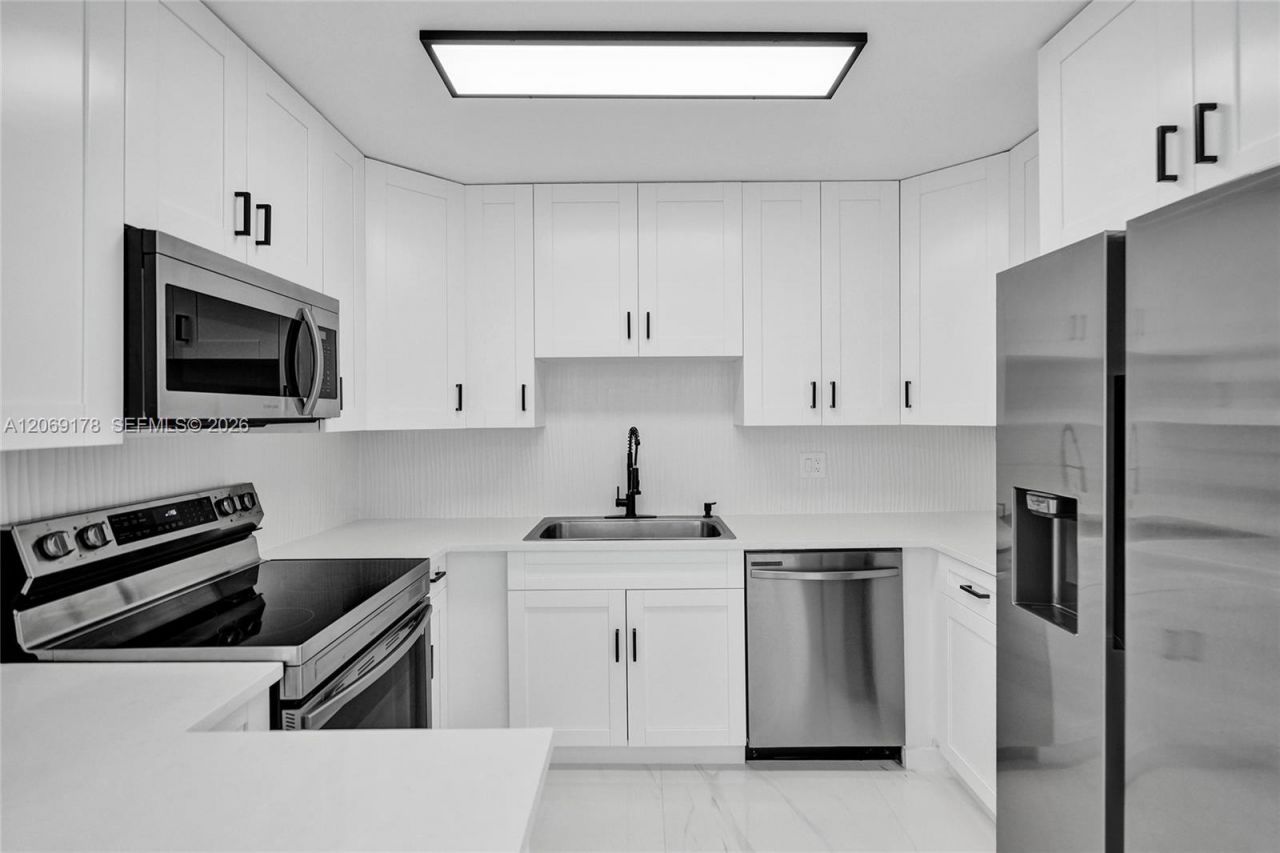 1220 NE 8th St, Pompano Beach, FL 33060 Photo