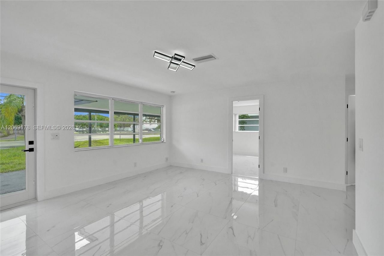 1220 NE 8th St, Pompano Beach, FL 33060 Photo