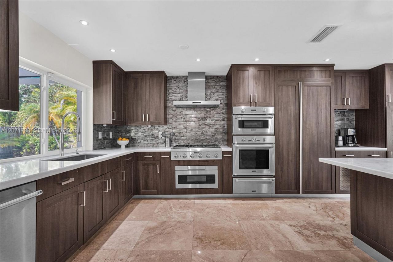 8520 SW 151st Street , Palmetto Bay, FL 33158 Photo