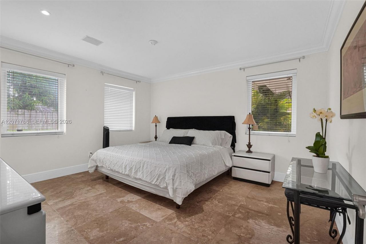 8520 SW 151st Street , Palmetto Bay, FL 33158 Photo