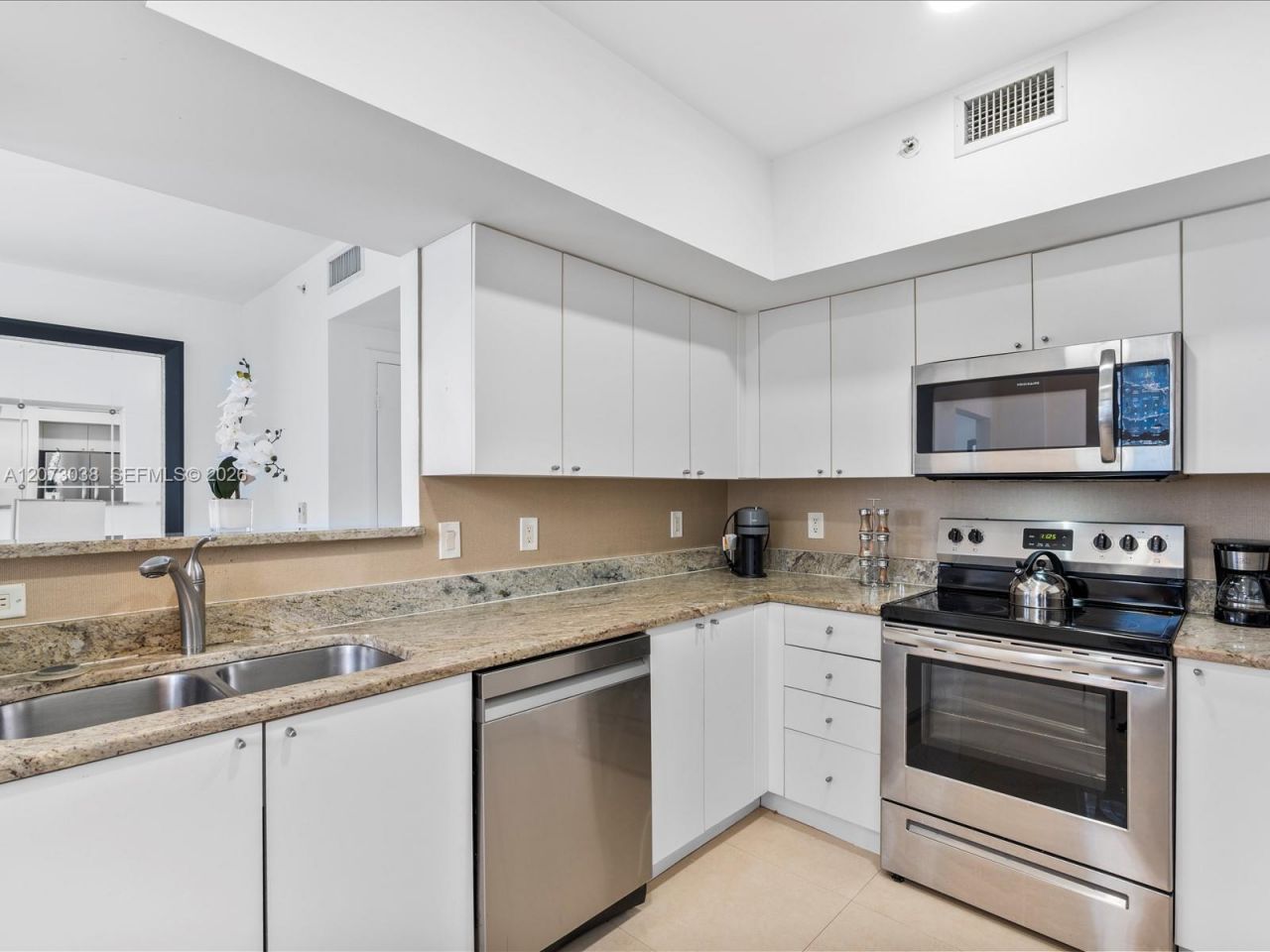 17375 Collins Ave , Unit 808, Sunny Isles Beach, FL 33160 Photo