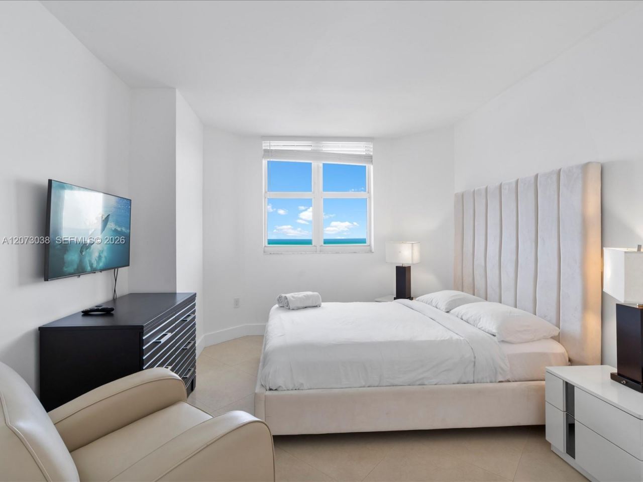 17375 Collins Ave , Unit 808, Sunny Isles Beach, FL 33160 Photo