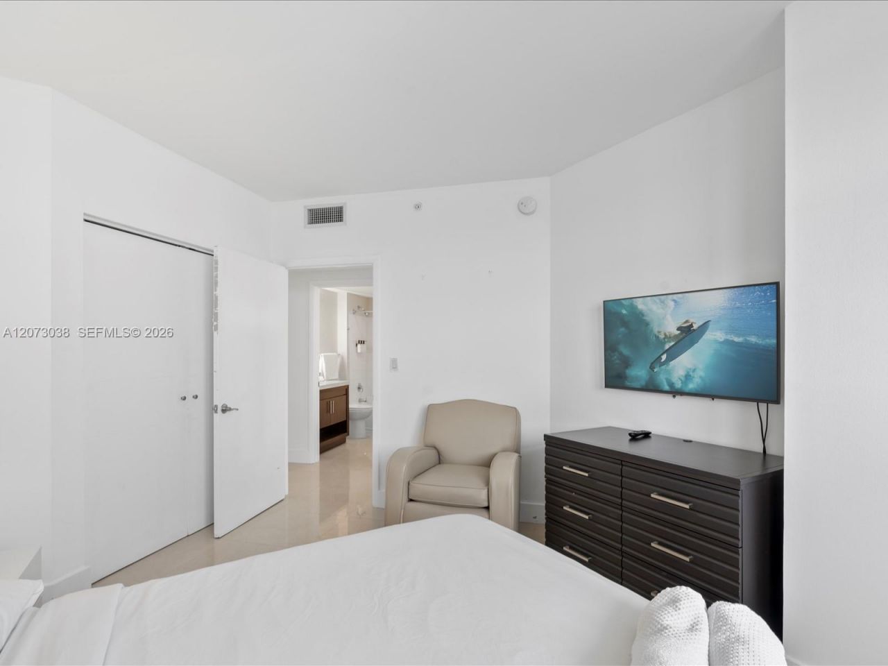 17375 Collins Ave , Unit 808, Sunny Isles Beach, FL 33160 Photo