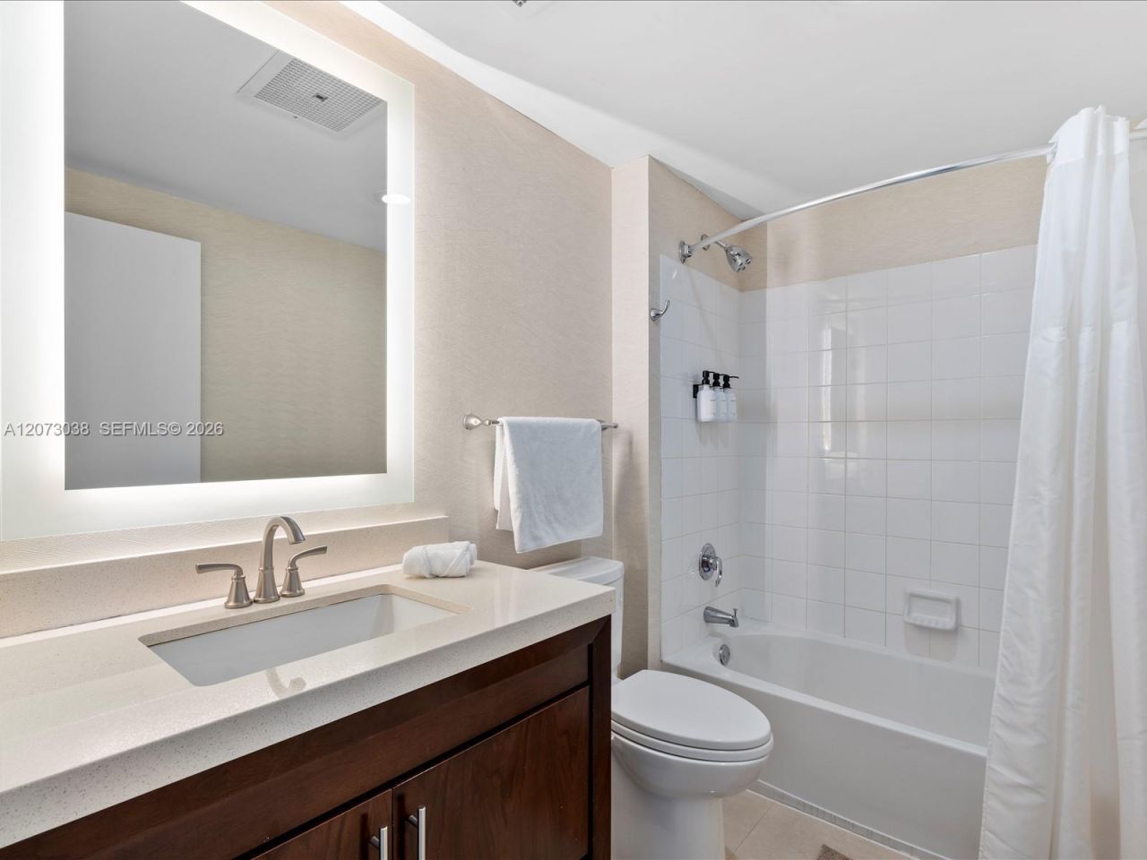 17375 Collins Ave , Unit 808, Sunny Isles Beach, FL 33160 Photo