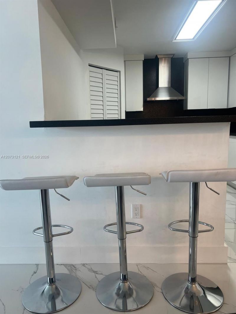 9273 Collins Ave , Unit 606, Surfside, FL 33154 Photo