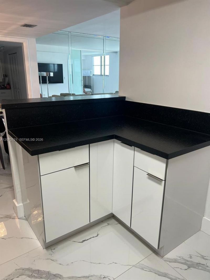 9273 Collins Ave , Unit 606, Surfside, FL 33154 Photo