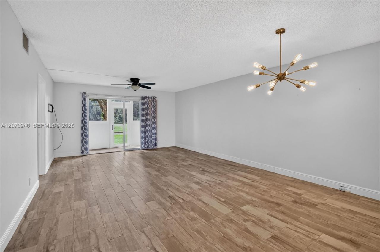 900 SW 125th Way , Unit 105R, Pembroke Pines, FL 33027 Photo