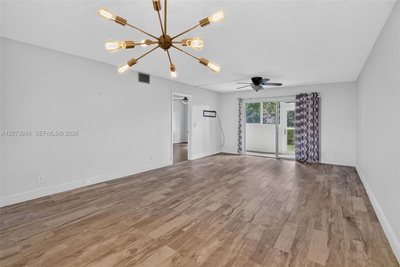 900 SW 125th Way , Unit 105R, Pembroke Pines, FL 33027 Photo