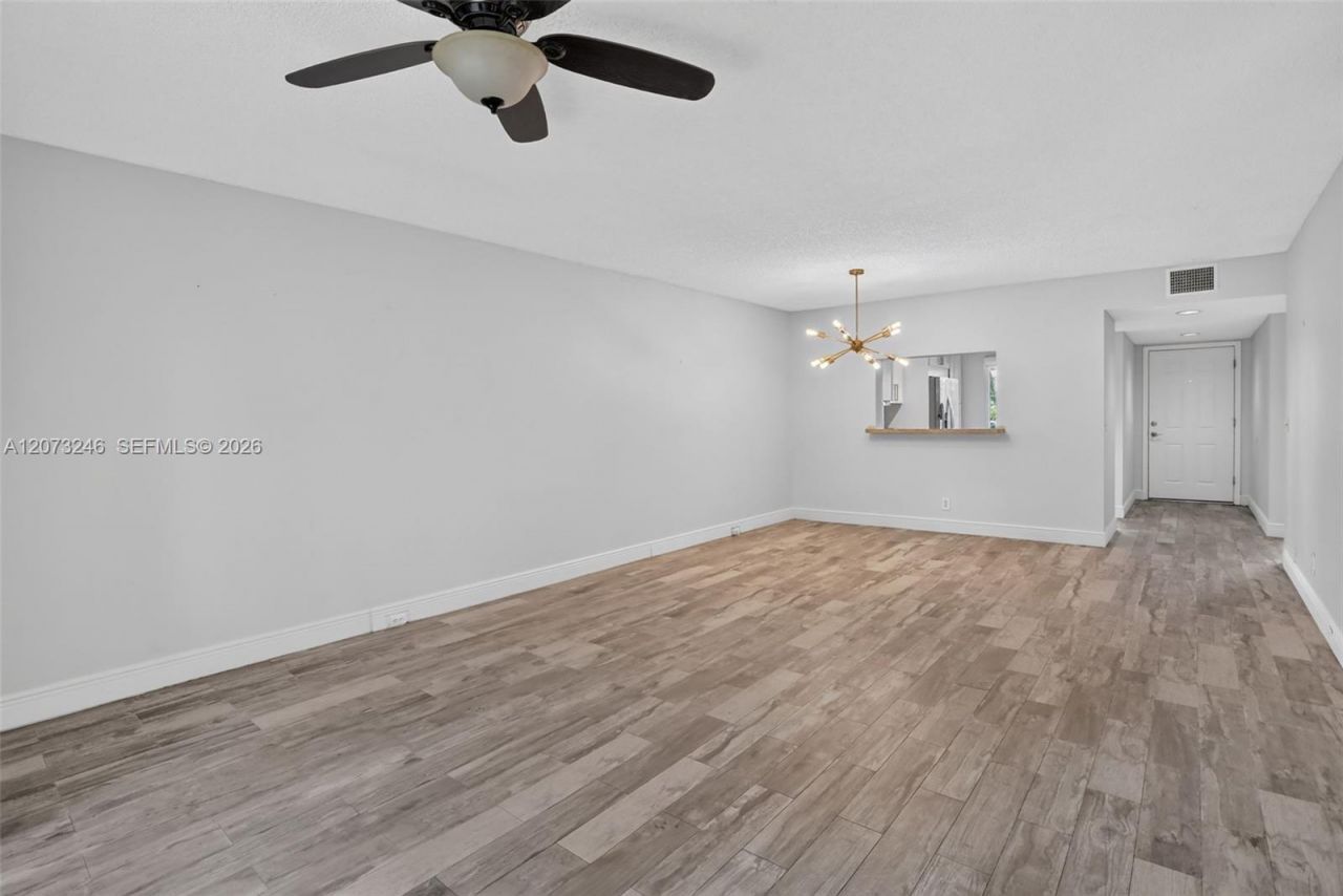 900 SW 125th Way , Unit 105R, Pembroke Pines, FL 33027 Photo