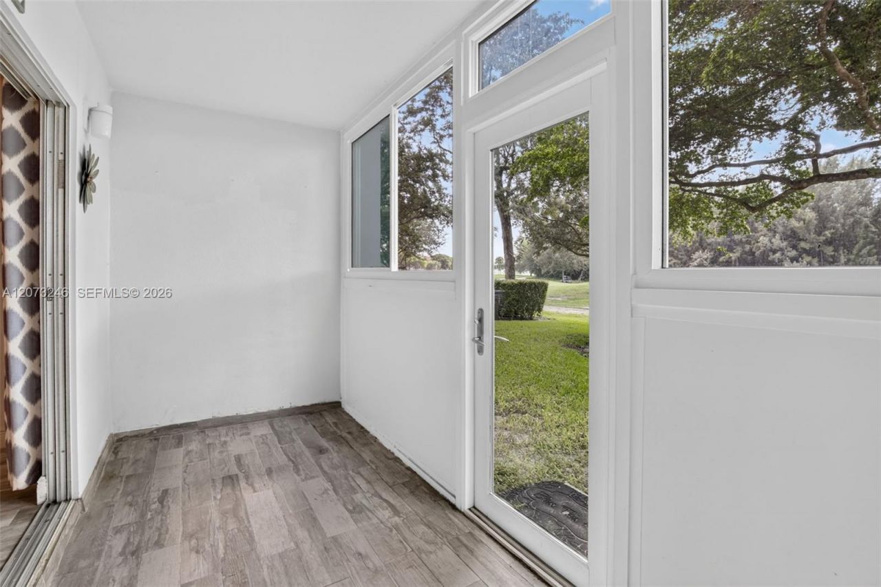 900 SW 125th Way , Unit 105R, Pembroke Pines, FL 33027 Photo