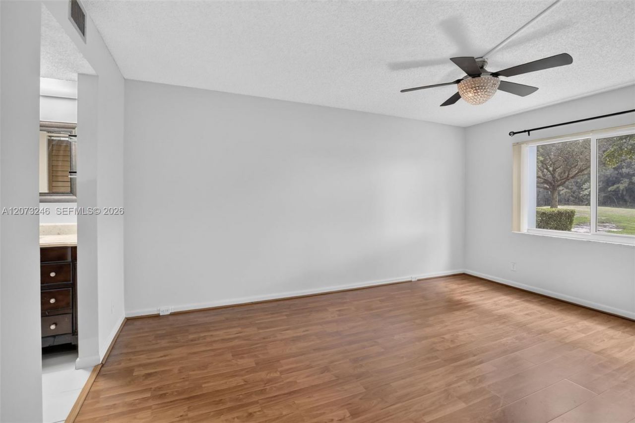 900 SW 125th Way , Unit 105R, Pembroke Pines, FL 33027 Photo