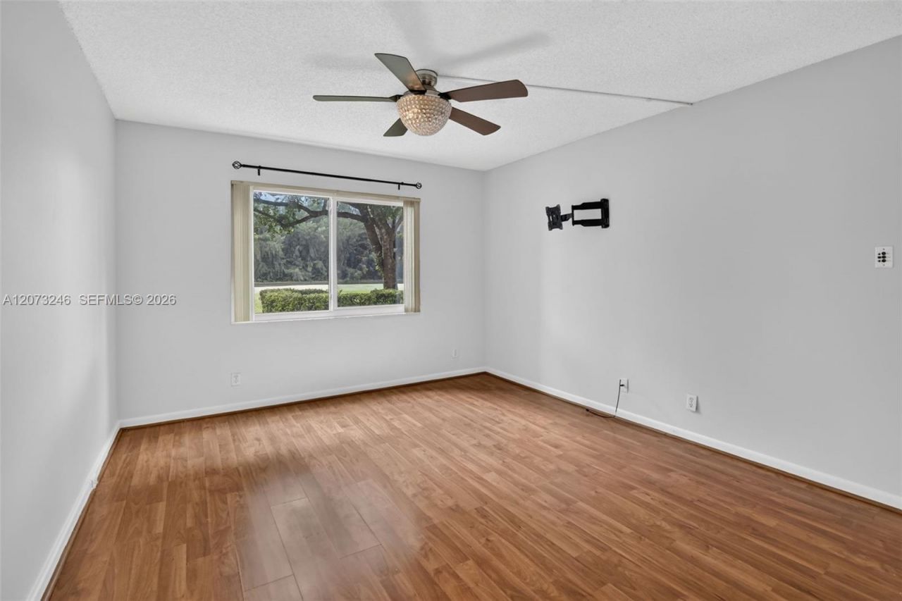 900 SW 125th Way , Unit 105R, Pembroke Pines, FL 33027 Photo