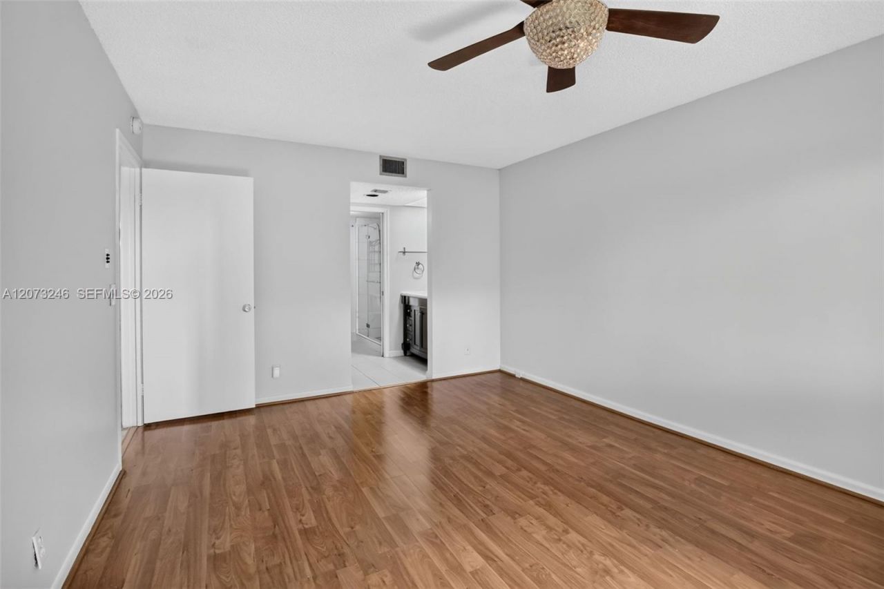 900 SW 125th Way , Unit 105R, Pembroke Pines, FL 33027 Photo