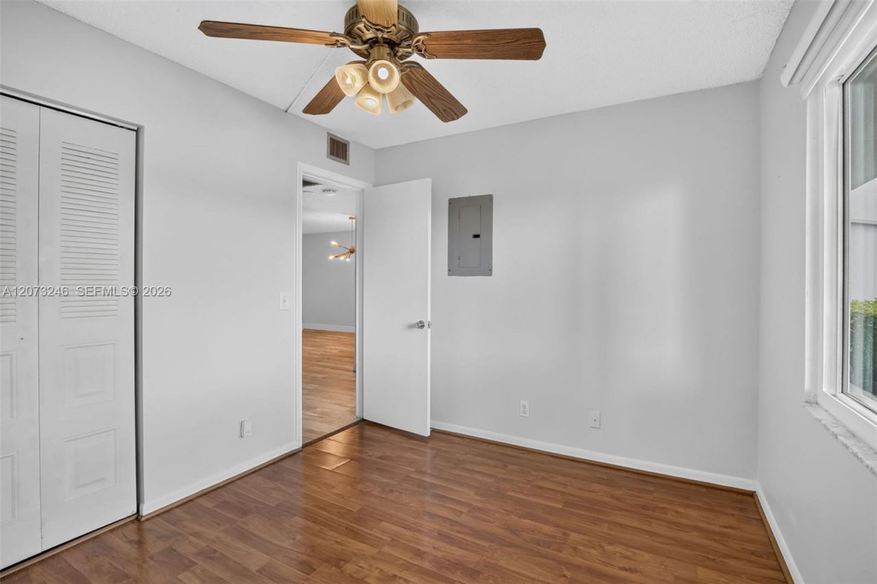 900 SW 125th Way , Unit 105R, Pembroke Pines, FL 33027 Photo