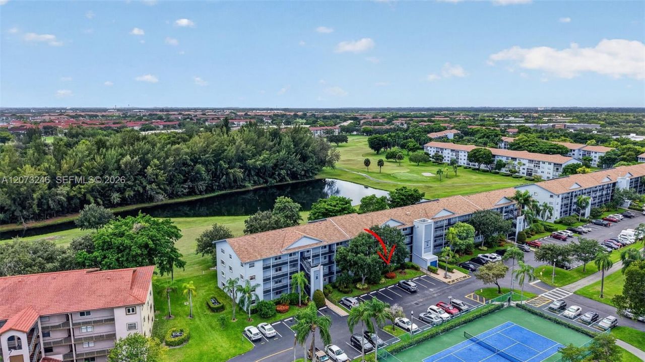 900 SW 125th Way , Unit 105R, Pembroke Pines, FL 33027 Photo