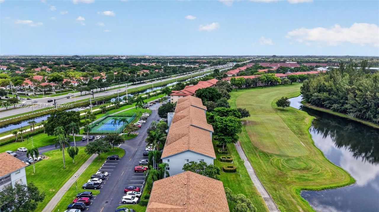 900 SW 125th Way , Unit 105R, Pembroke Pines, FL 33027 Photo