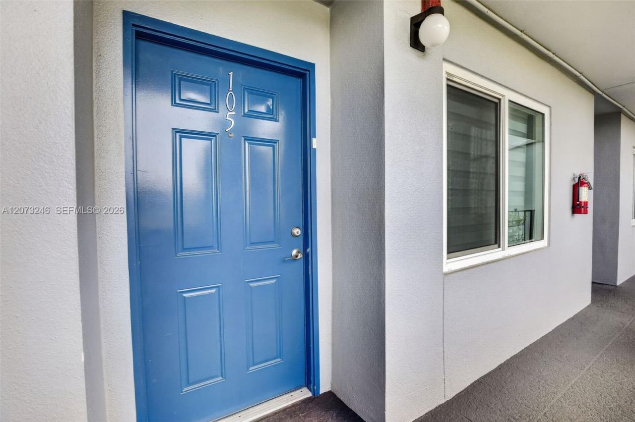 900 SW 125th Way , Unit 105R, Pembroke Pines, FL 33027 Photo
