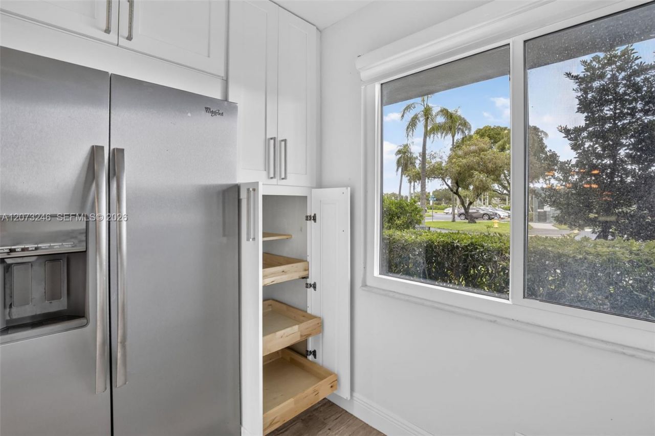 900 SW 125th Way , Unit 105R, Pembroke Pines, FL 33027 Photo